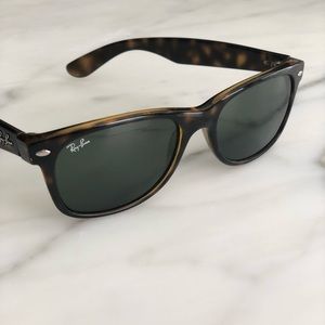 Ray-Ban Accessories - Ray Ban WAYFARER Sunglasses Ray-Ban Accessories - Ray Ban WAYFARER Sunglasses